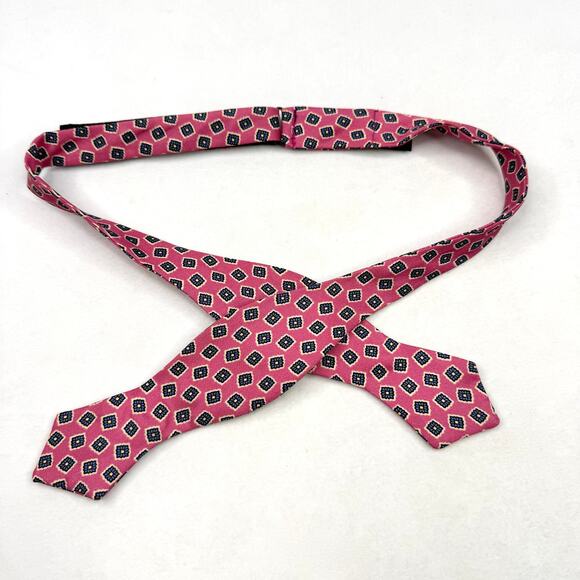 Ralph Lauren Rugby Pink Silk Made in Italy Bow Tie